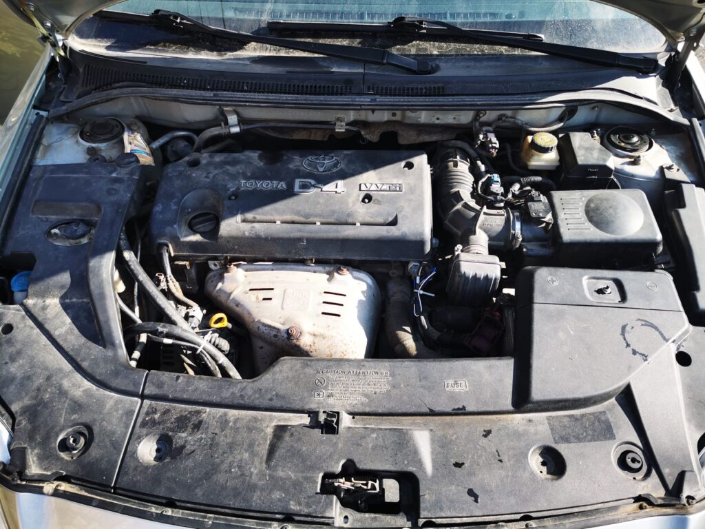 Toyota avensis T25