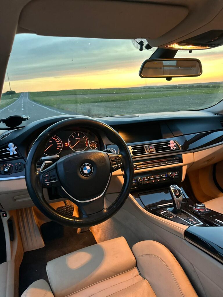 Vând BMW 520D F10