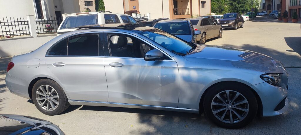 Proprietar,vând Mercedes E class,2016