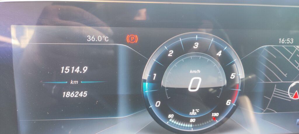 Proprietar,vând Mercedes E class,2016