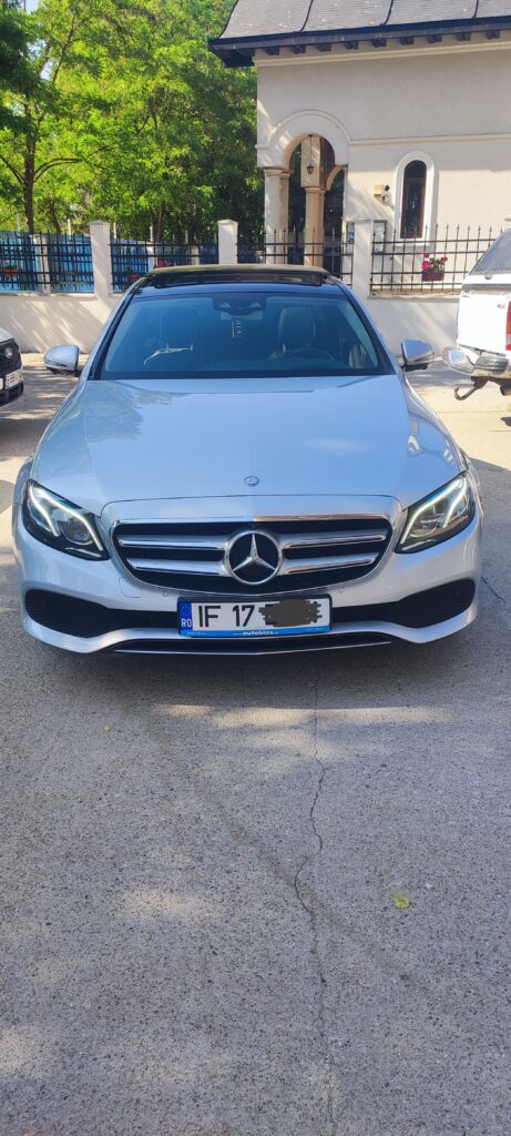 Proprietar,vând Mercedes E class,2016