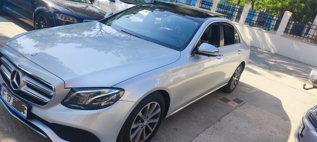 Proprietar,vând Mercedes E class,2016