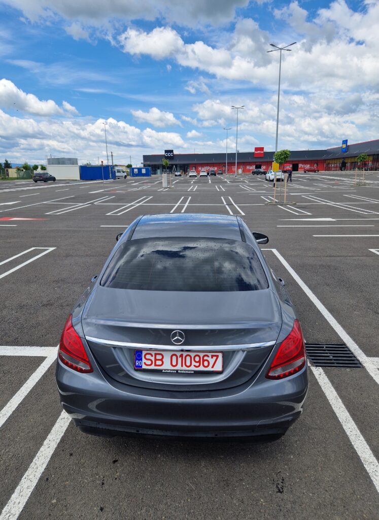 Mercedes-Benz C180
