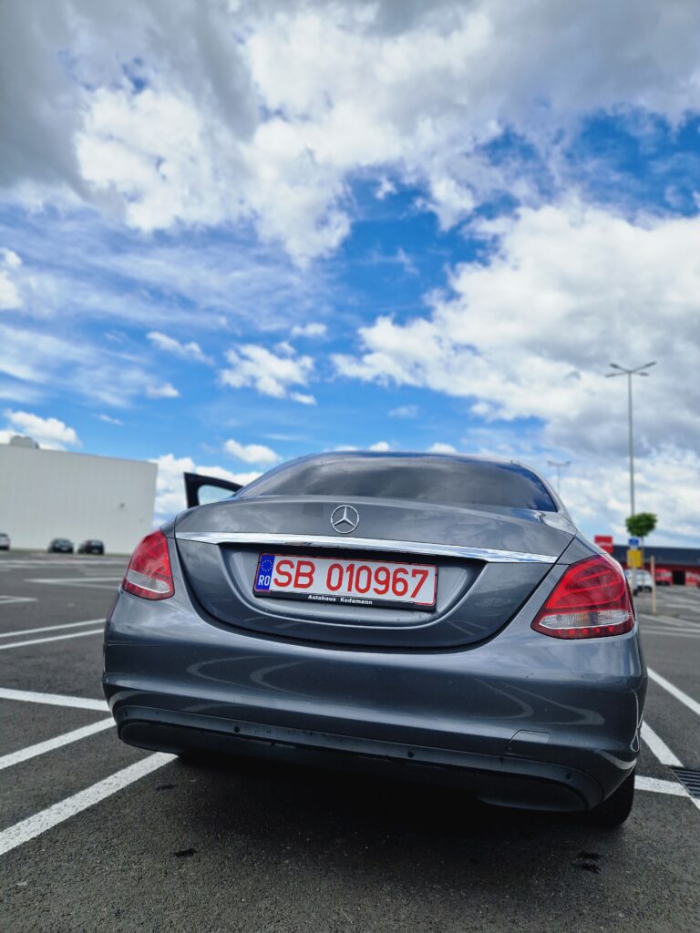 Mercedes-Benz C180