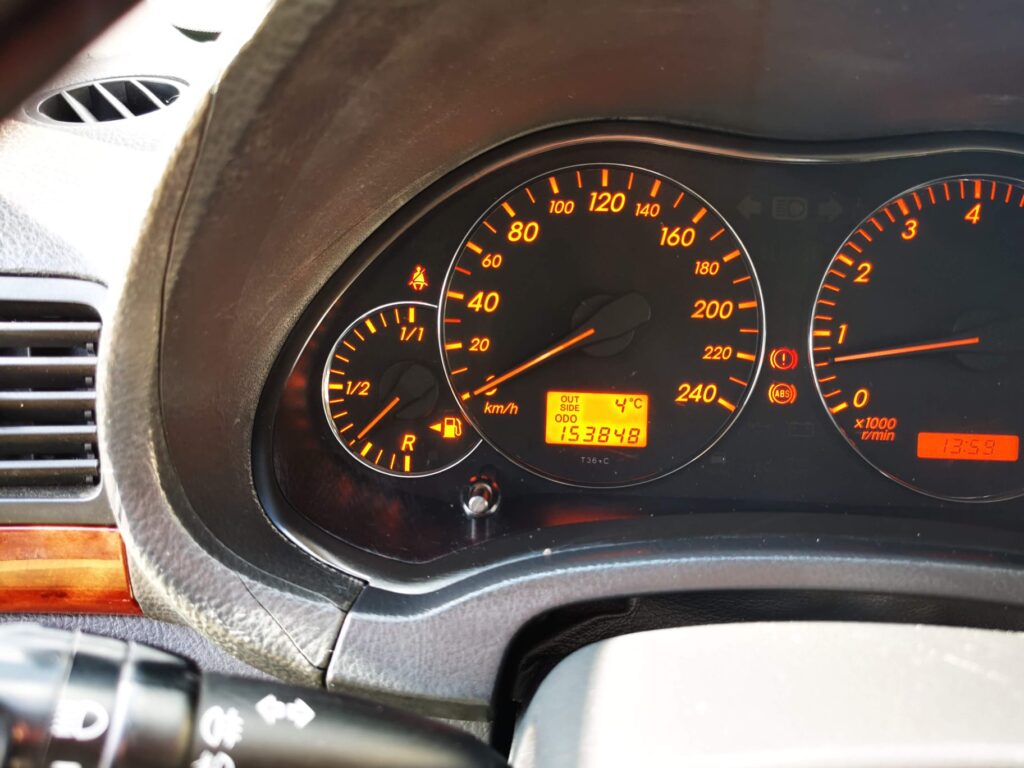 Toyota avensis T25