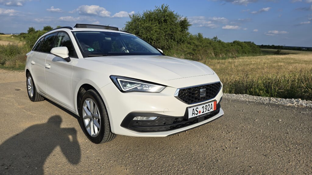 Seat Leon Sportstourer 2.0 TDI DSG Style Edition