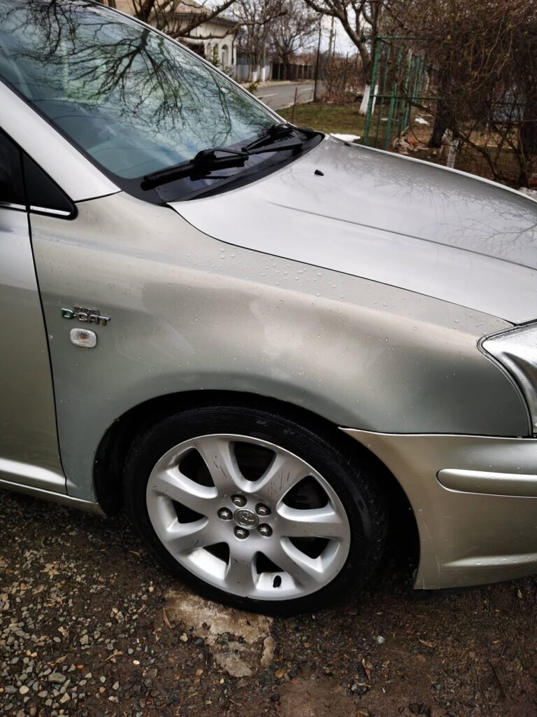 Toyota avensis T25