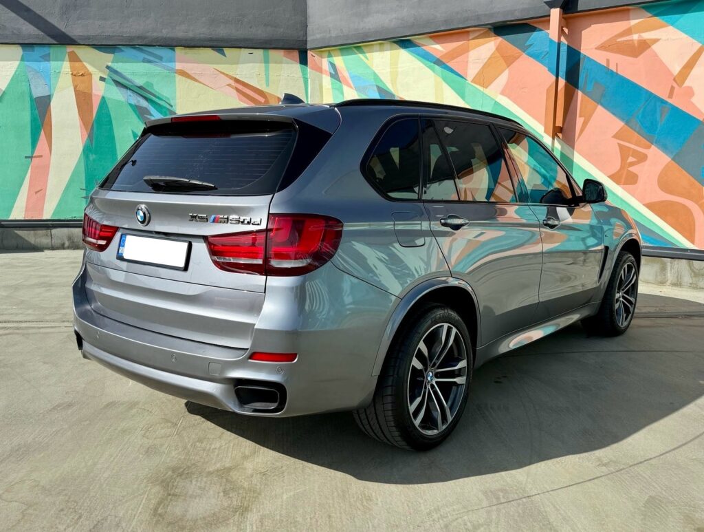 BMW X5 F15 M50d 381 cp | Istoric Reprezentanta