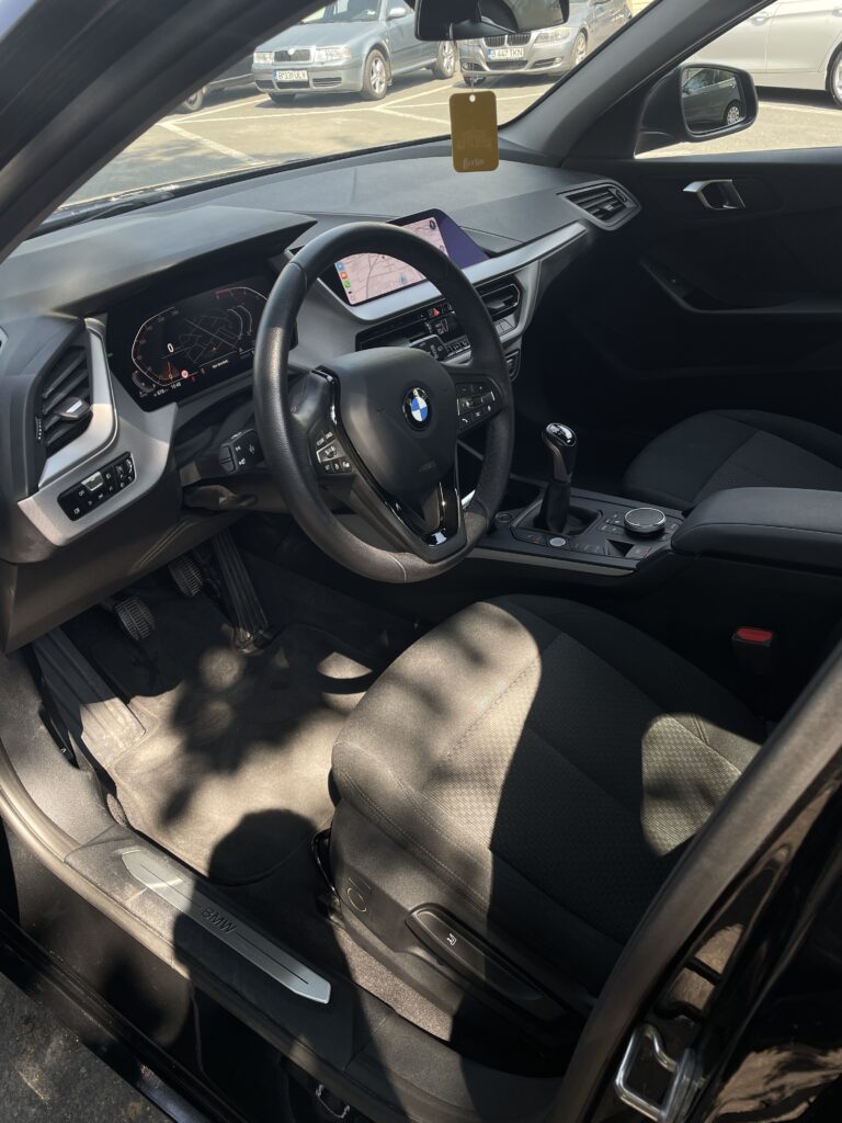 BMW Seria 1 116d F40