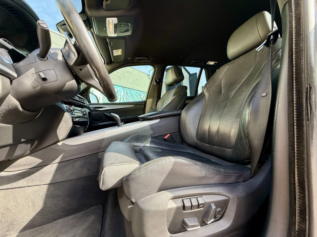 BMW X5 F15 M50d 381 cp | Istoric Reprezentanta