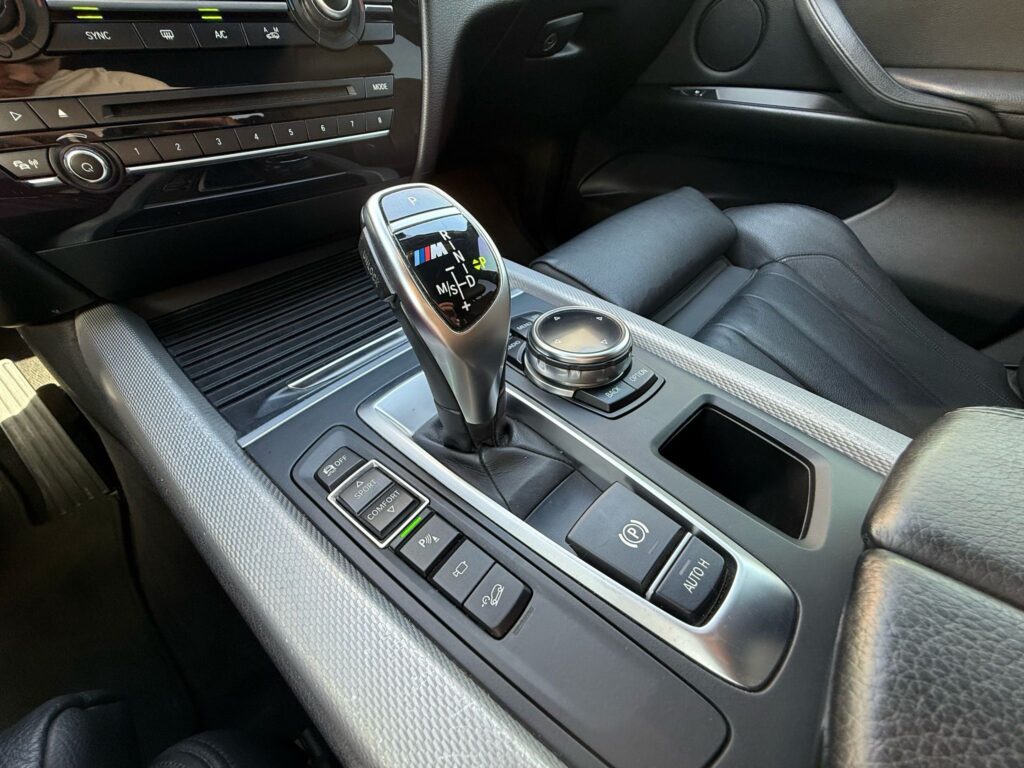 BMW X5 F15 M50d 381 cp | Istoric Reprezentanta