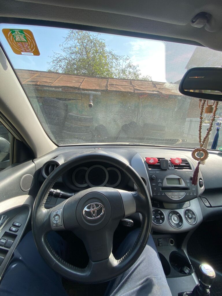 VAND TOYOTA RAV-4