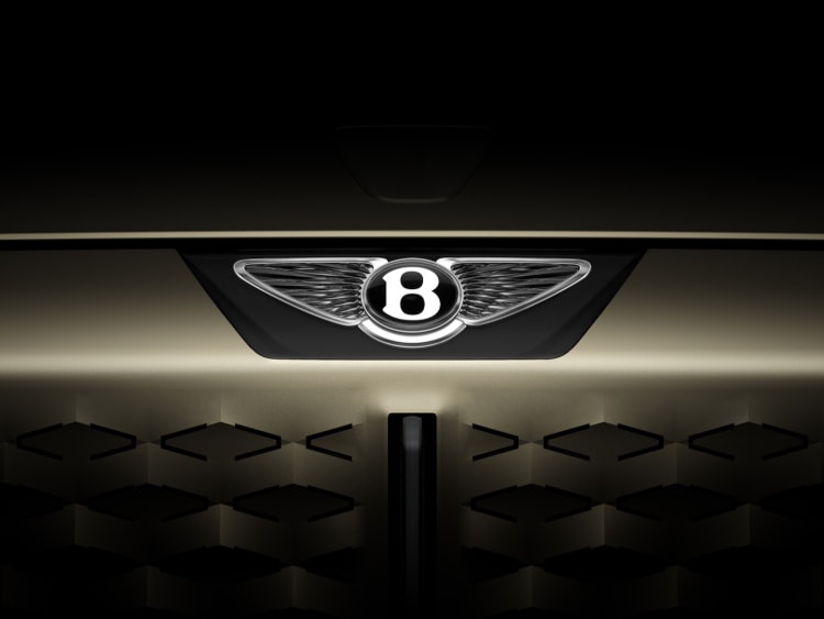 Bentley Redefinește Tradiția: Redesenarea Emblemei în 106 Ani